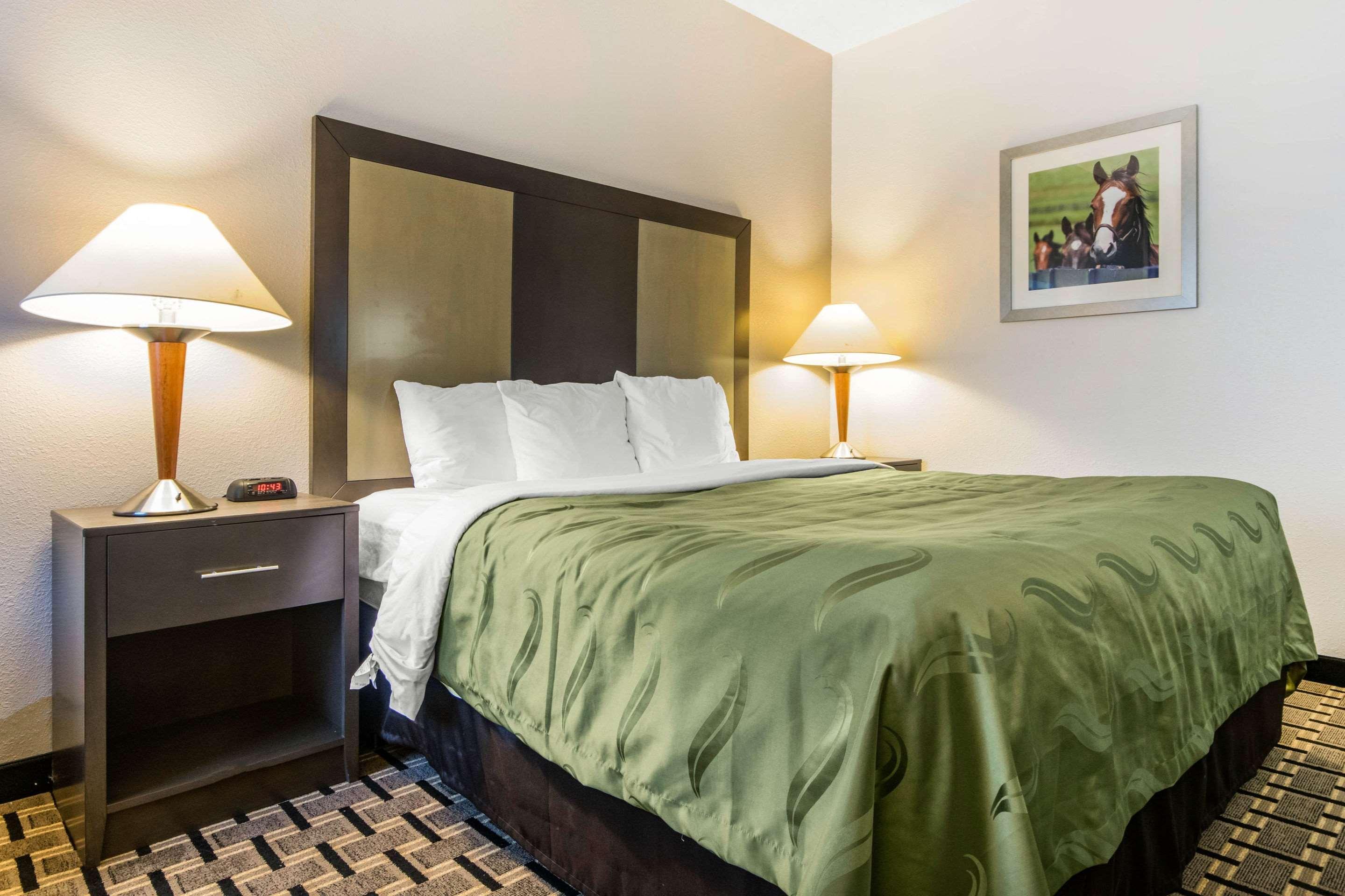 Spark By Hilton Lexington Hamburg Esterno foto